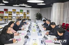 打造“线上全媒体+线下多