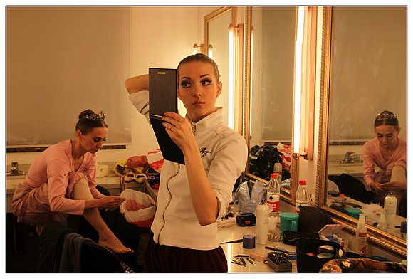 每周打4小时羽毛球