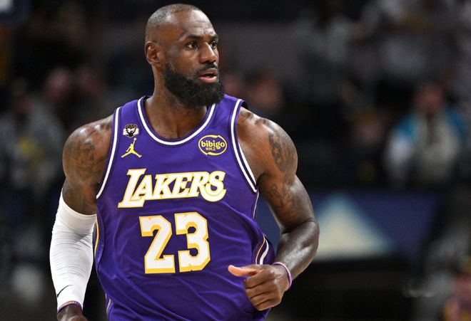 詹姆斯融入湖人体系效率提升成关键