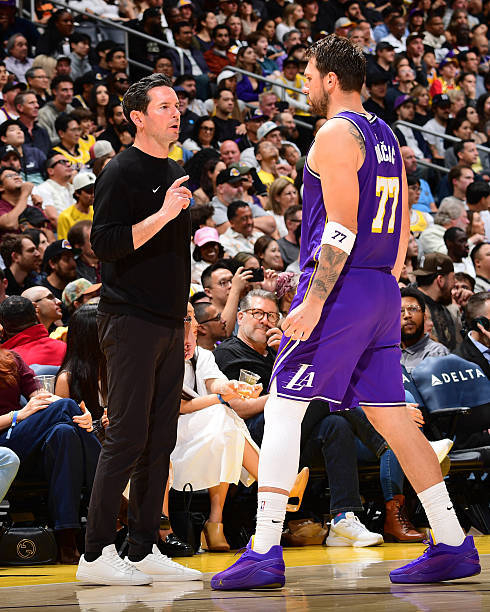 独行侠球星东契奇康复进展引关注 雷迪克透露最